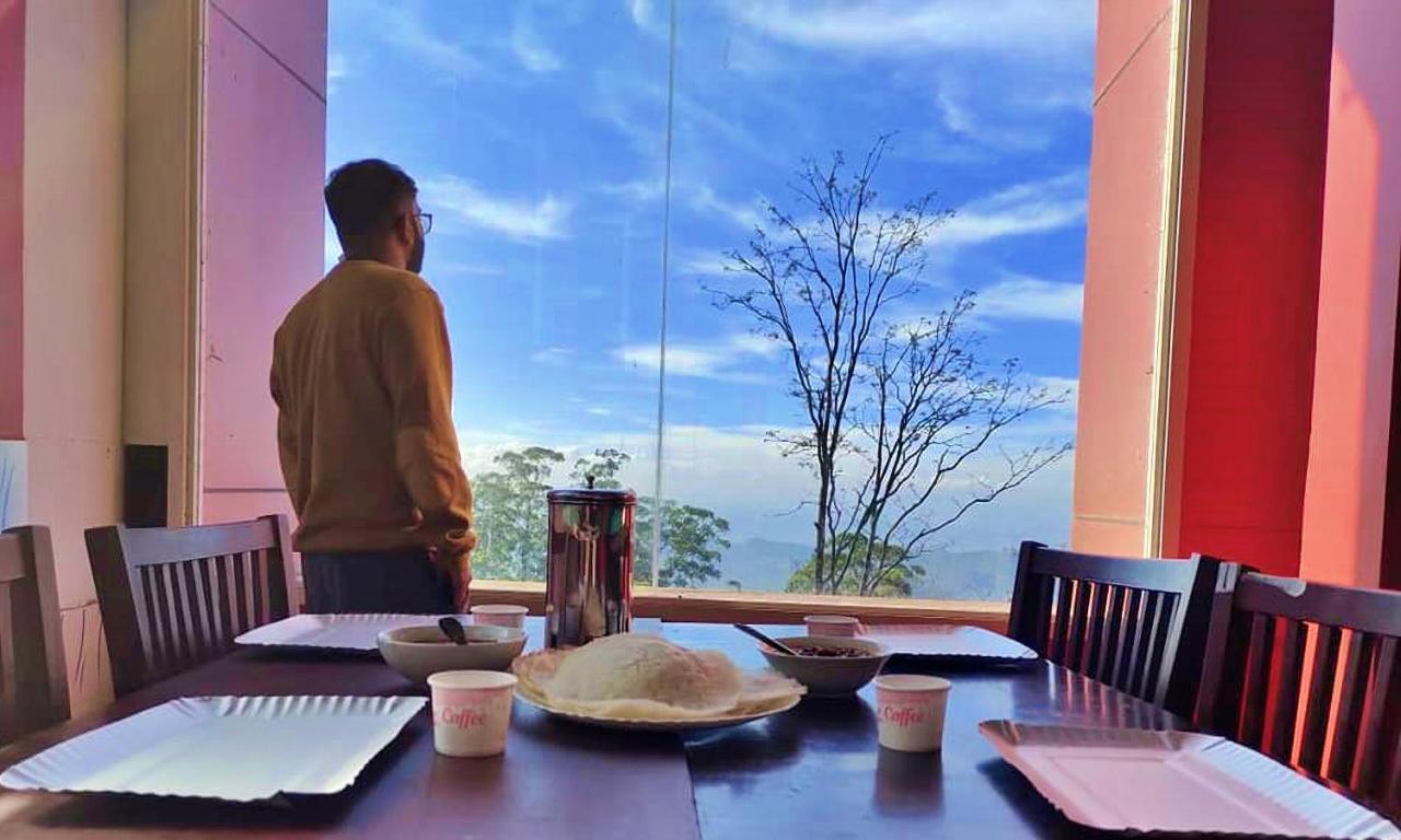 Red Castle Munnar Hotel Bagian luar foto